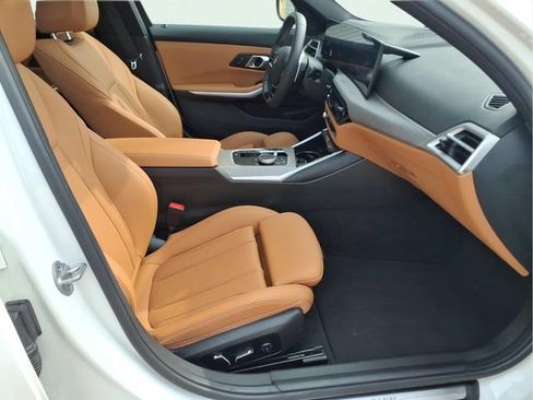Used 2026 BMW 330i xDrive Sedan AWD/4WD image 23