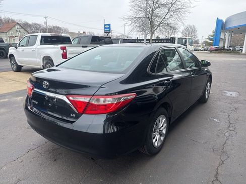 Used 2017 Toyota Camry XLE image 25