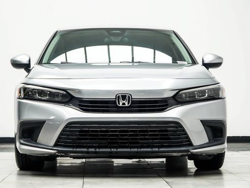 Used 2022 Honda Civic LX image 8
