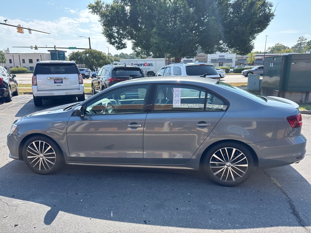 Used 2016 Volkswagen Jetta Sport FWD image 7