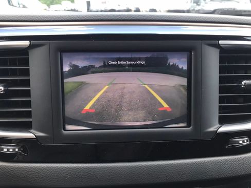 Used 2023 Chrysler Voyager LX FWD image 51