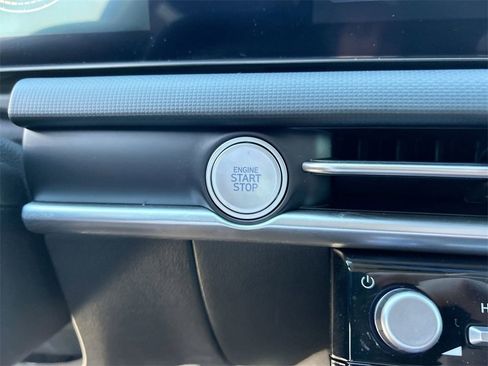 New 2025 Hyundai Tucson SEL image 32