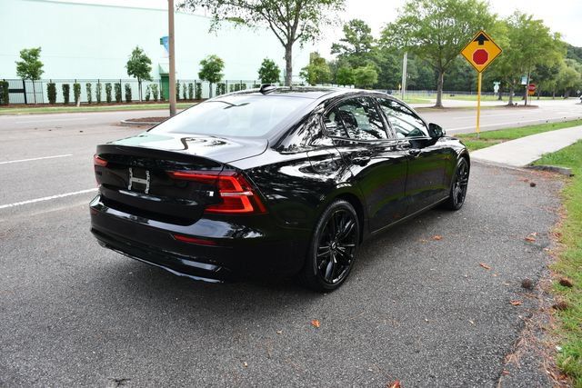 Used 2024 Volvo S60 B5 Plus w/ Climate Package AWD/4WD image 3