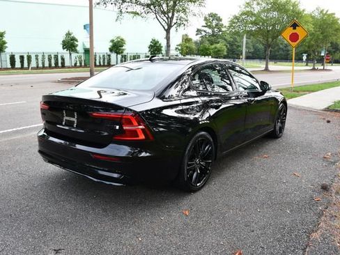Used 2024 Volvo S60 B5 Plus w/ Climate Package AWD/4WD image 3