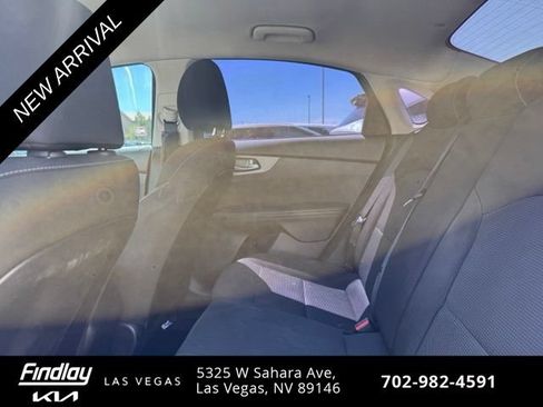Used 2019 Kia Forte LXS FWD image 6