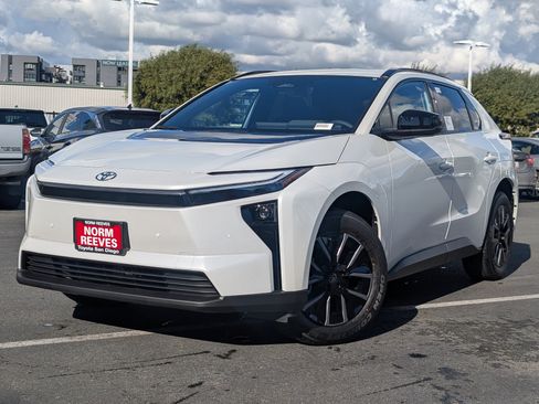 New 2026 Toyota bZ XLE Plus image 2