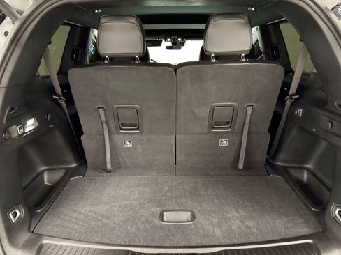 Used 2025 Jeep Grand Cherokee L Altitude RWD image 8