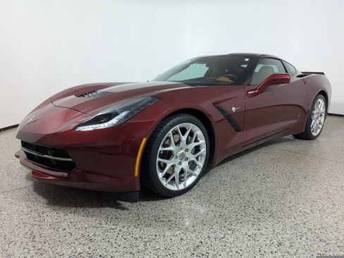 Used 2018 Chevrolet Corvette Stingray Coupe w/ 2LT Preferred Equipment Group image 3