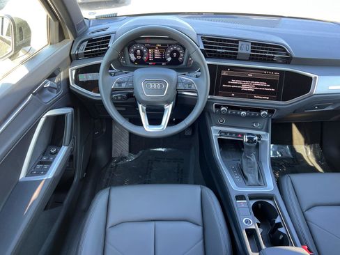 New 2025 Audi Q3 2.0T Premium image 16