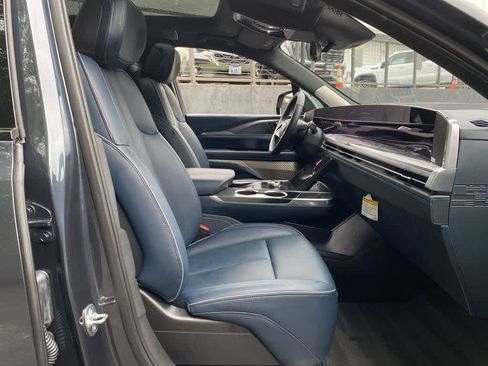 Certified 2026 Cadillac Escalade IQ Sport 2 AWD/4WD image 19