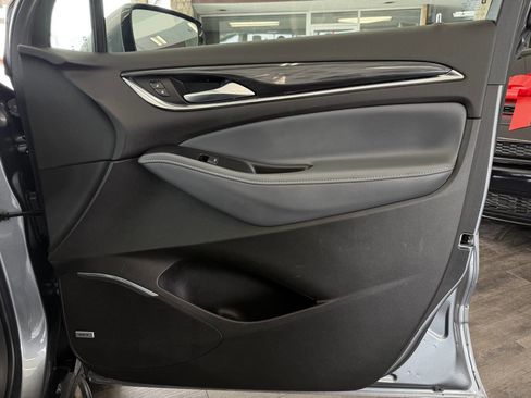 Used 2021 Buick Enclave Essence w/ LPO, Touring Package image 37