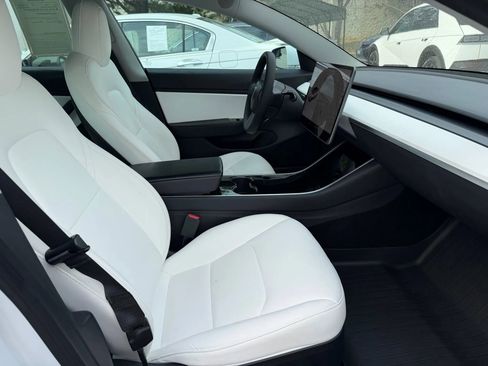 Used 2020 Tesla Model 3 Long Range image 22