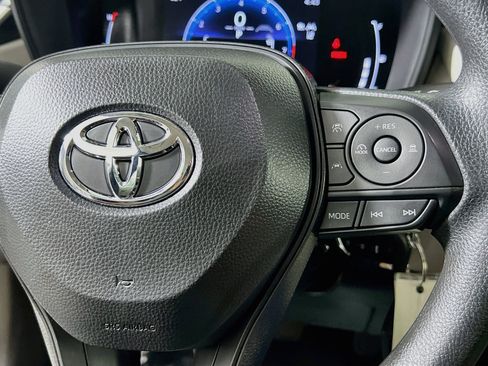 Used 2026 Toyota Corolla LE FWD image 20