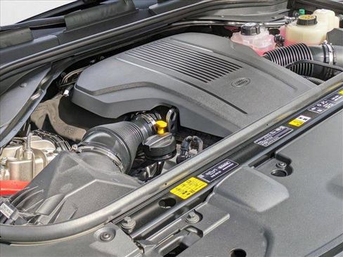 New 2025 Land Rover Range Rover Long Wheelbase Autobiography image 19