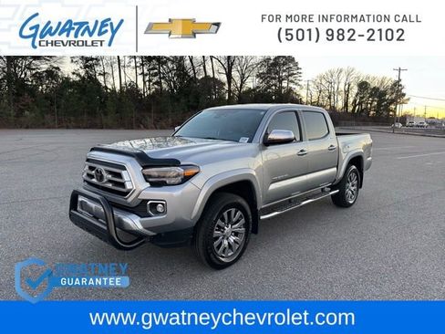Used 2023 Toyota Tacoma Limited image 1