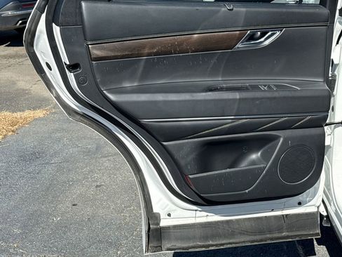 Used 2024 Genesis GV80 2.5T image 22