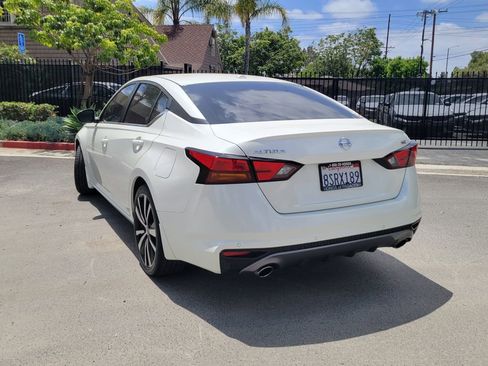 Used 2020 Nissan Altima 2.5 SR FWD image 4