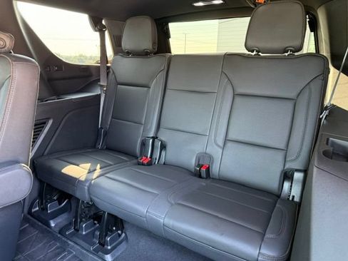 Used 2023 Chevrolet Tahoe High Country AWD/4WD image 9