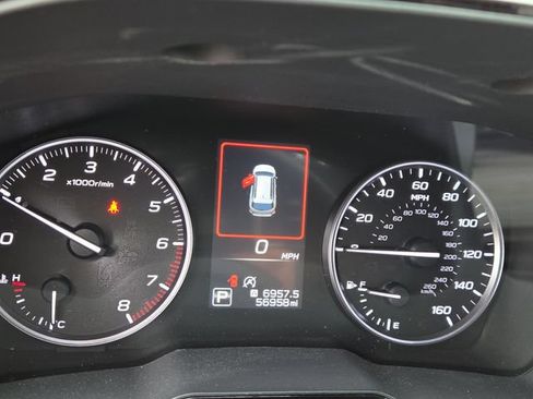 Used 2023 Subaru Outback Premium AWD/4WD image 9