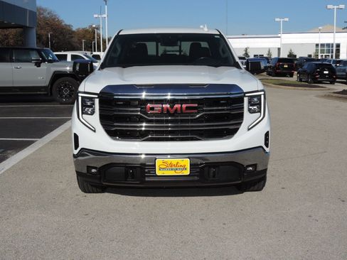 Certified 2023 GMC Sierra 1500 SLT image 2