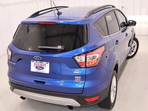 Used 2017 Ford Escape SE w/ Equipment Group 201A AWD/4WD image 35