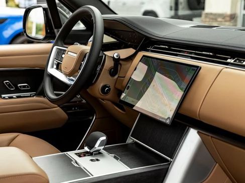 New 2026 Land Rover Range Rover SE AWD/4WD image 35