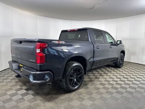 Used 2023 Chevrolet Silverado 1500 Custom image 3