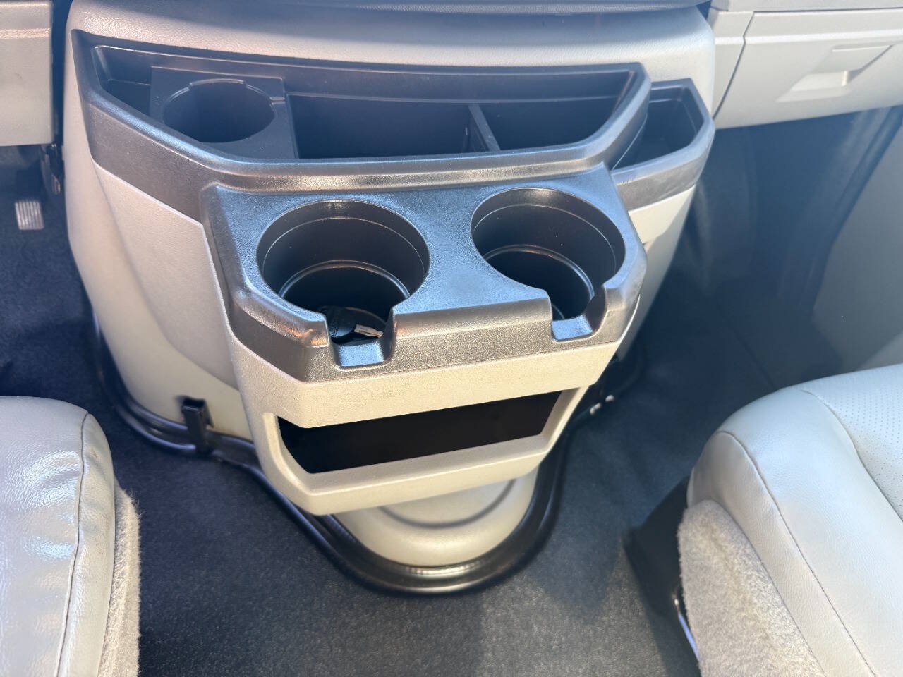 Used 2013 Ford E-350 and Econoline 350 Super Duty RWD image 43