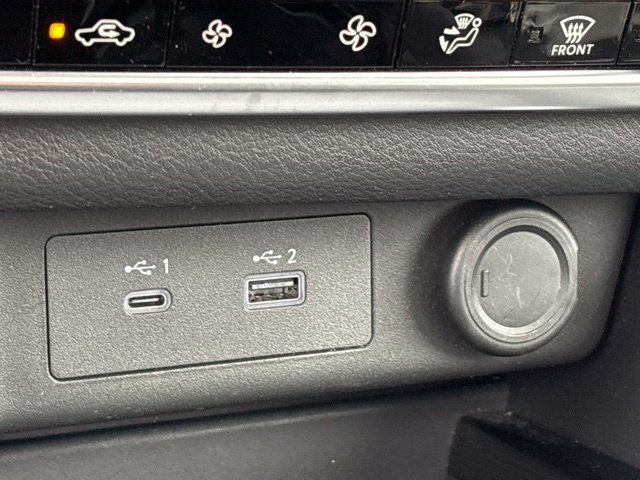 Certified 2023 Nissan Rogue SV w/ SV Premium B Package AWD/4WD image 19