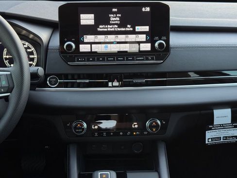 New 2025 Mitsubishi Outlander SE image 20