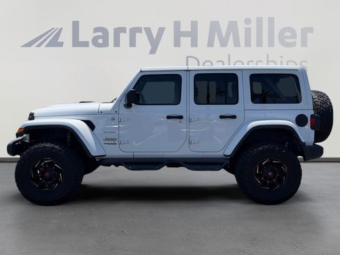 Used 2021 Jeep Wrangler Unlimited Sahara AWD/4WD image 2