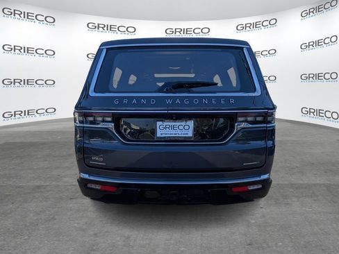 Used 2022 Jeep Grand Wagoneer Series III w/ Rear Seat Video Group 1 AWD/4WD image 6