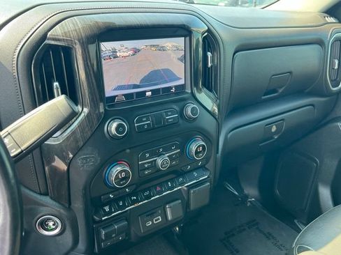 Used 2020 Chevrolet Silverado 2500 LTZ AWD/4WD image 21