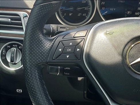 Used 2016 Mercedes-Benz E 350 4MATIC Wagon image 11