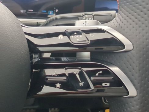 New 2025 Mercedes-Benz GLA 250 image 12