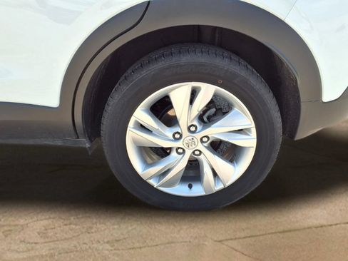Used 2025 Buick Encore GX Preferred FWD image 25