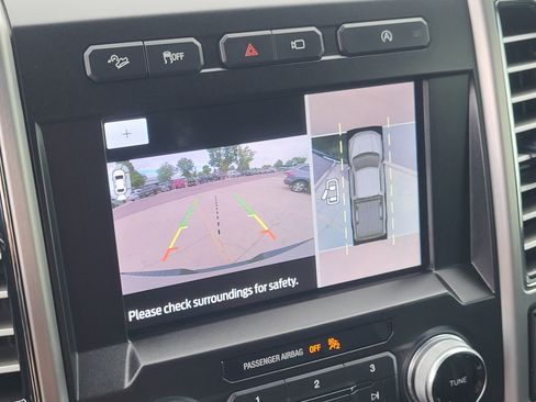 Used 2020 Ford F150 Platinum w/ Equipment Group 701A Luxury AWD/4WD image 19