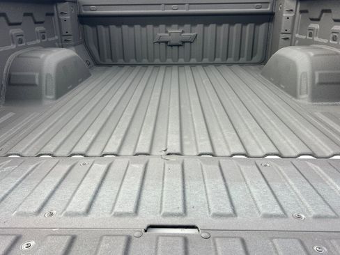 Certified 2025 Chevrolet Silverado 1500 ZR2 w/ Technology Package image 17