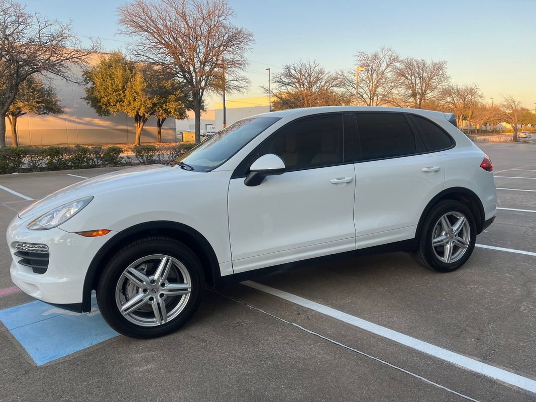 Used 2014 Porsche Cayenne S AWD/4WD image 5