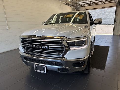 Used 2023 RAM 1500 Laramie AWD/4WD image 3