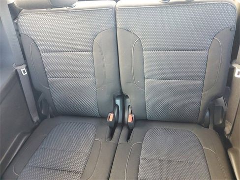 Certified 2020 GMC Acadia SLE image 9