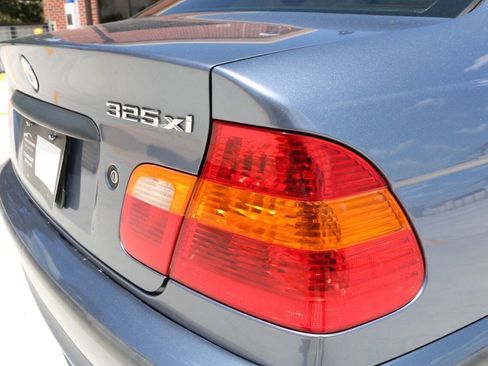 Used 2004 BMW 325xi Sedan AWD/4WD image 82