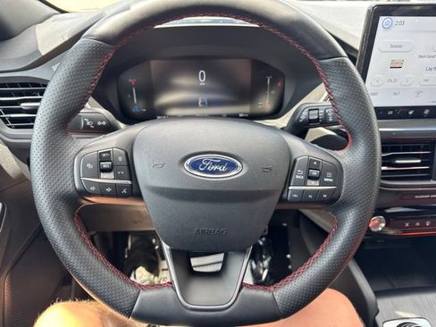 Used 2024 Ford Escape ST-Line w/ Tech Pack #1 AWD/4WD image 16