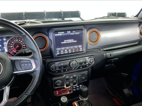 Used 2022 Jeep Gladiator Mojave w/ Trailer Tow Package image 9