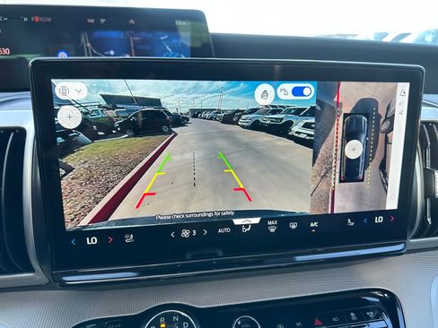 New 2025 Ford Expedition Active image 20