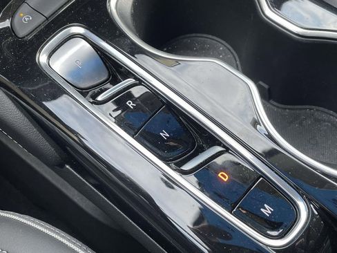 Used 2022 Buick Envision Essence w/ Technology Package I image 30