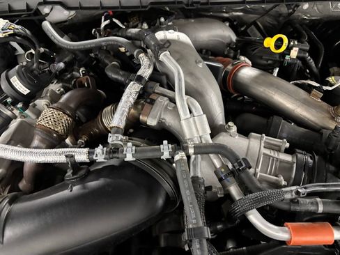 Used 2025 Ford F350 King Ranch w/ FX4 Off-Road Package image 24