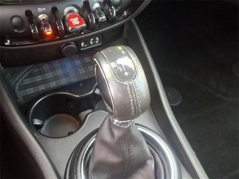 Used 2017 MINI Cooper Clubman S image 14