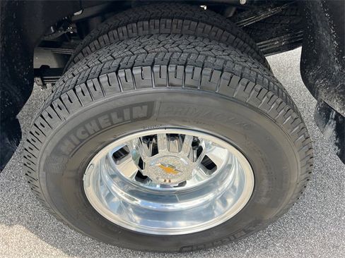 Used 2025 Chevrolet Silverado 3500 High Country w/ High Country Premium Package image 19