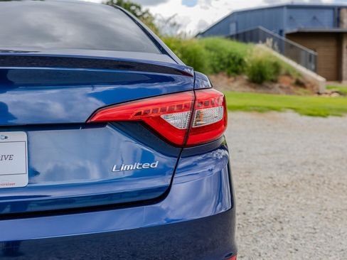 Used 2015 Hyundai Sonata Limited FWD image 11